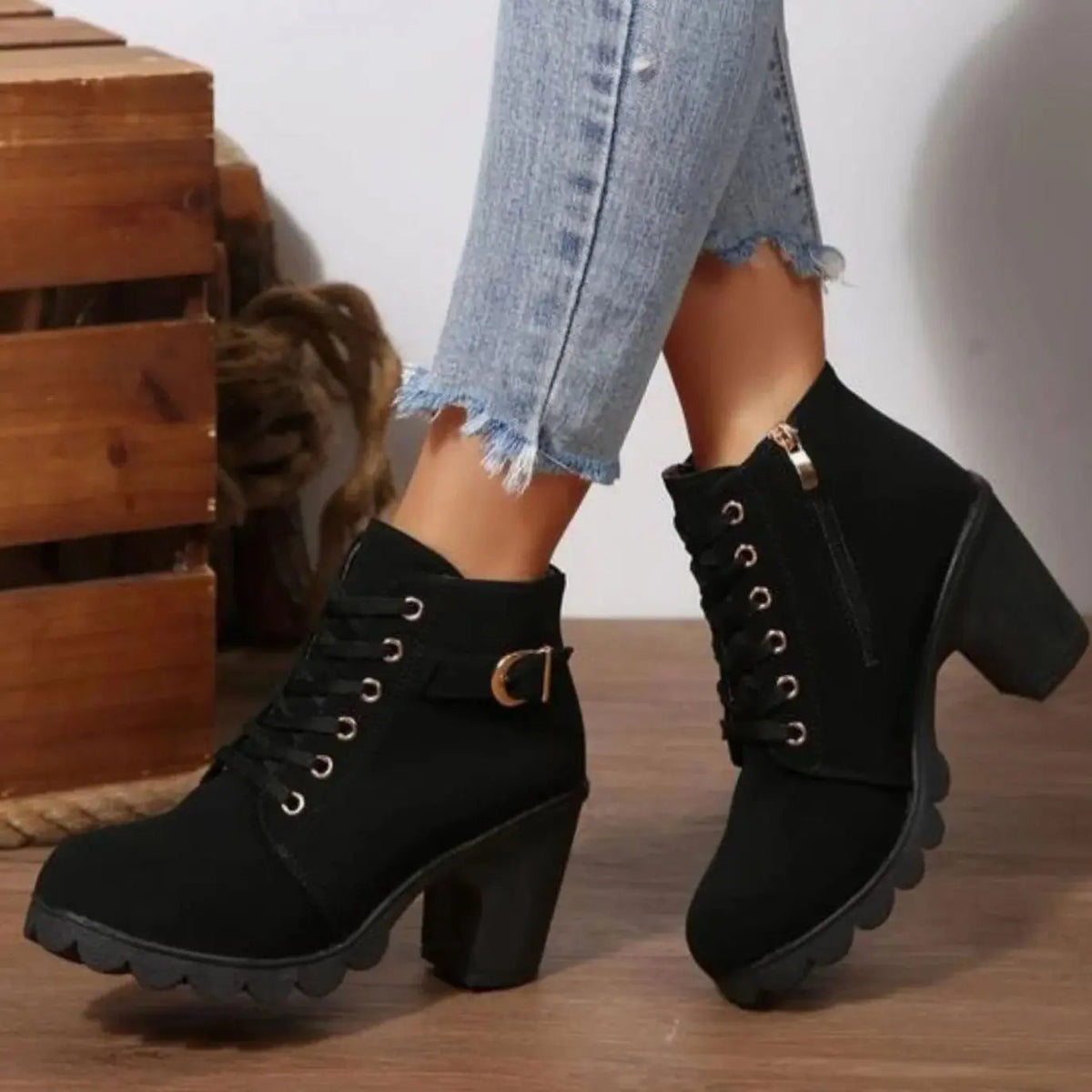 Bryony Women's Leather Heeled Ankle Boots - Black