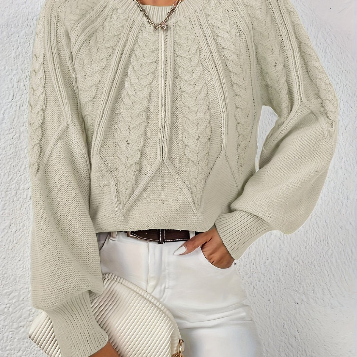 Marnie Women's Cable Knit Jumper - Beige