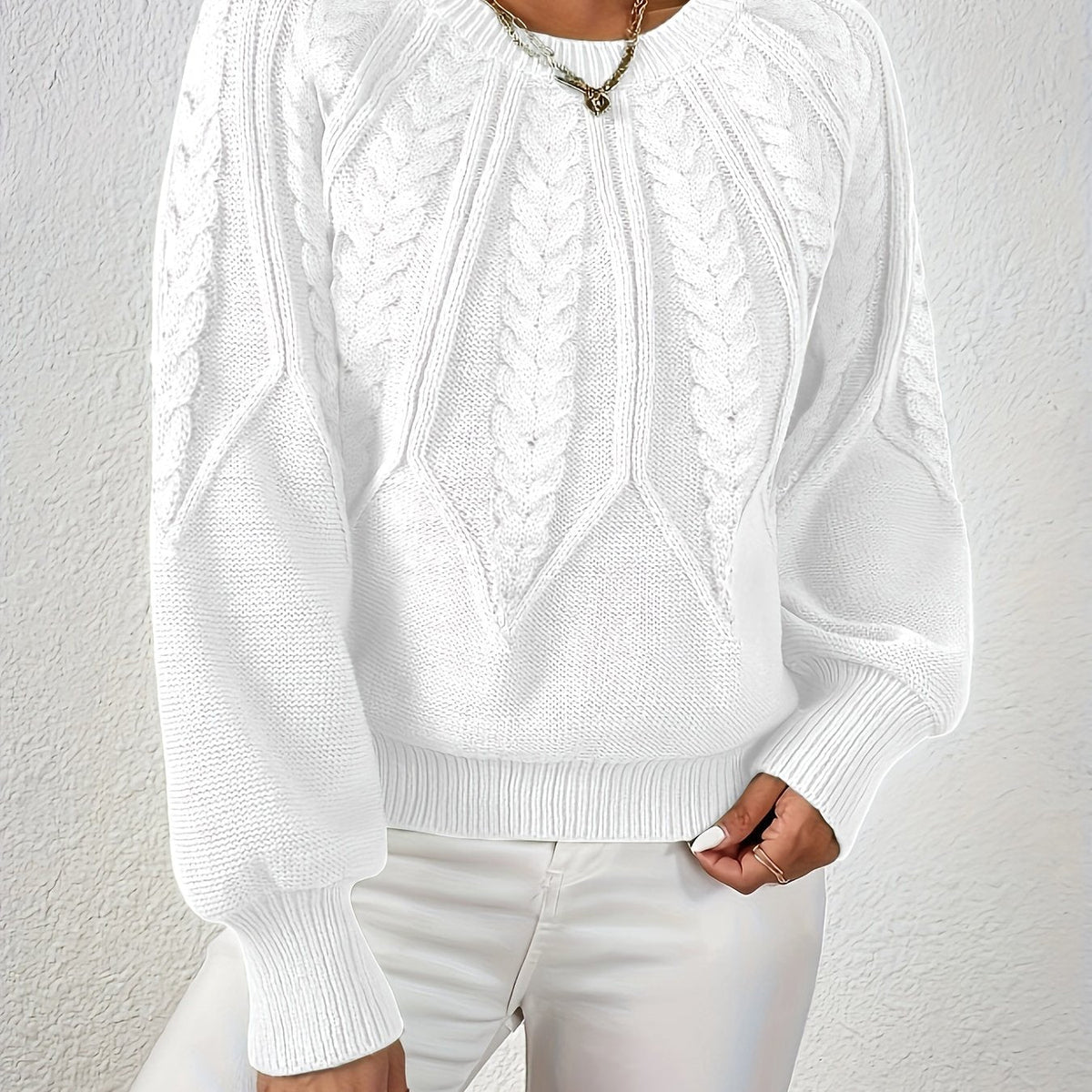 Marnie Women's Cable Knit Jumper - White